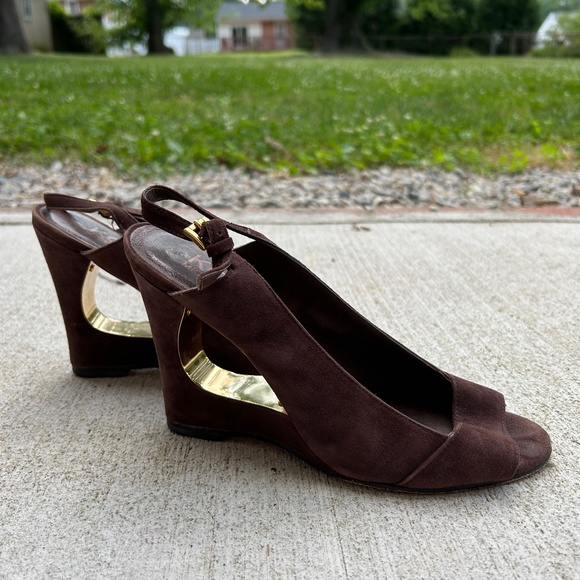 KORS Michael Kors Brown Suede wedges - Picture 2 of 4